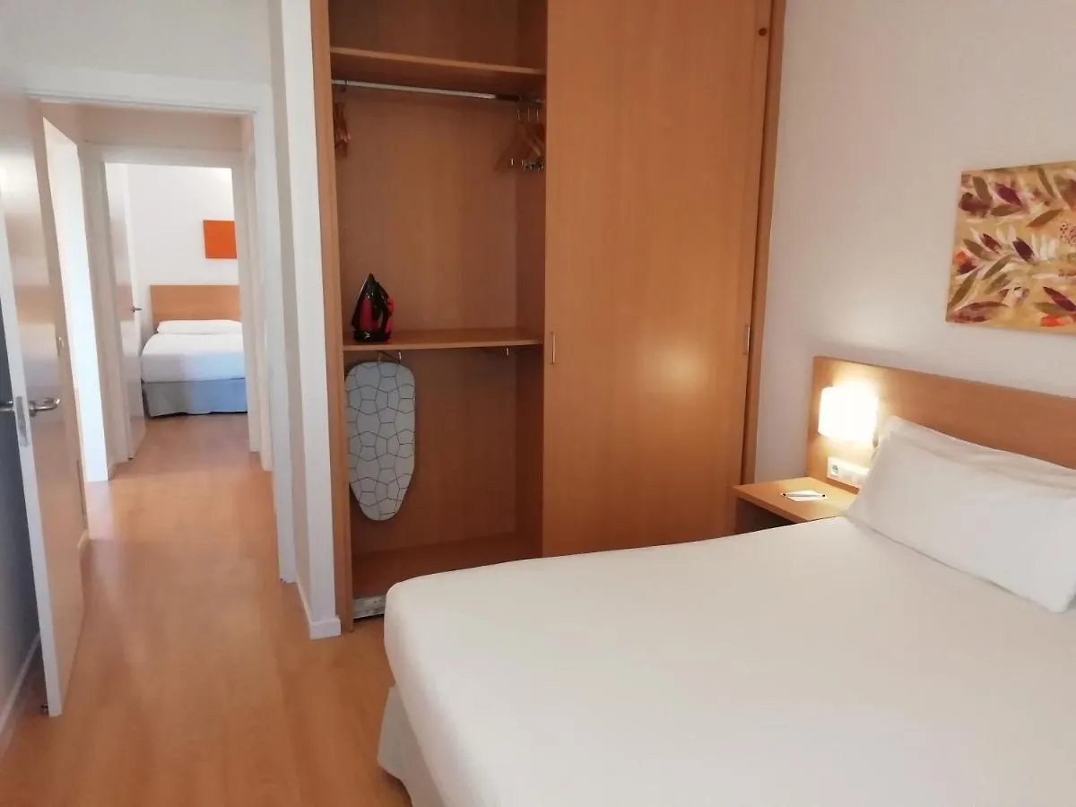 Apartamentos Aura Park Fira Bcn L’Hospitalet de Llobregat 0*,  Hiszpania